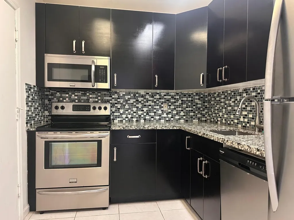 5800 NE 22nd Way Fort Lauderdale FL 33308