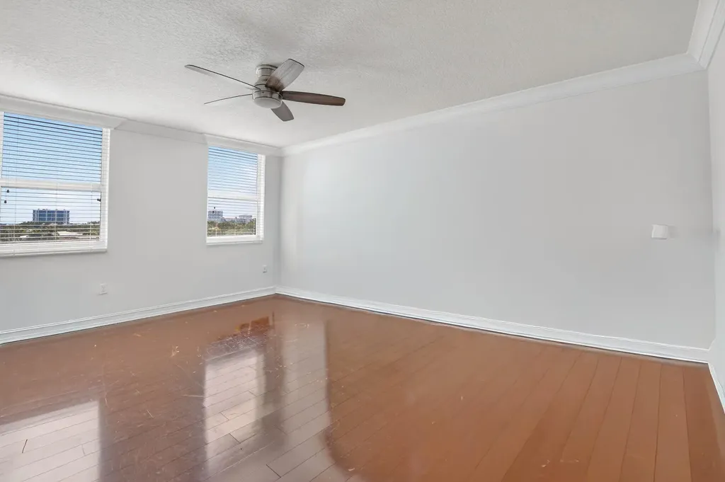 99 SE Mizner Boulevard Boca Raton FL 33432