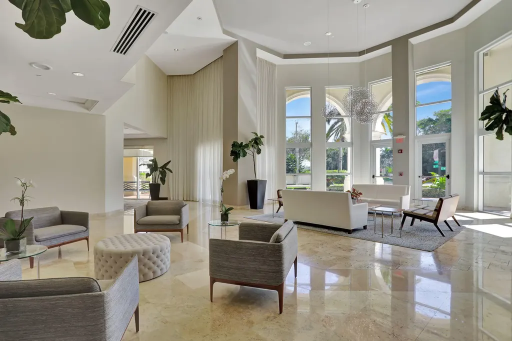 99 SE Mizner Boulevard Boca Raton FL 33432