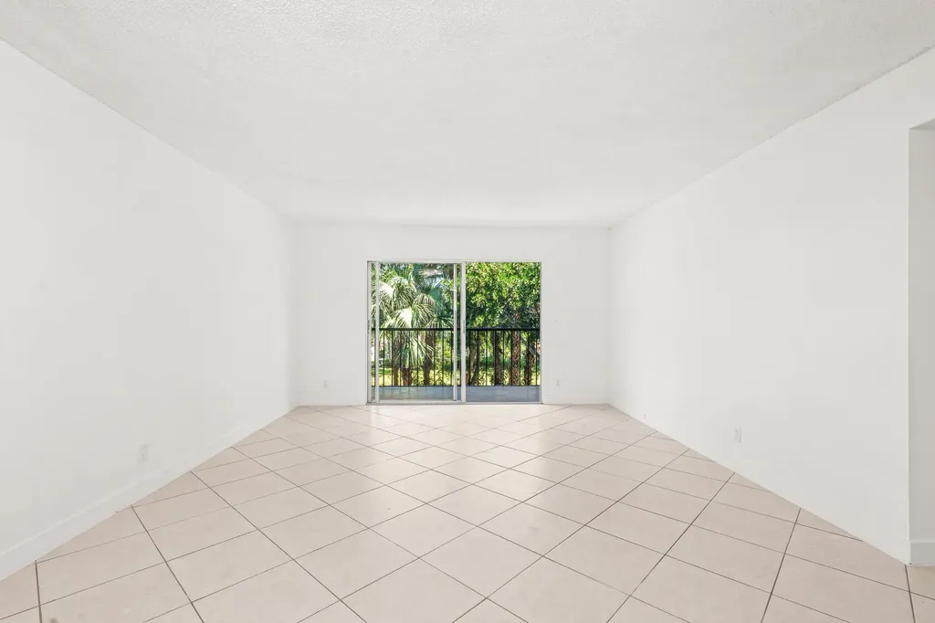 7301 Amberly Lane Delray Beach FL 33446