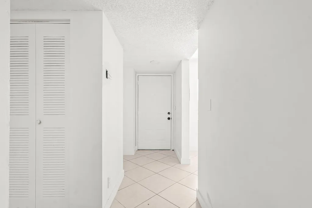 7301 Amberly Lane Delray Beach FL 33446