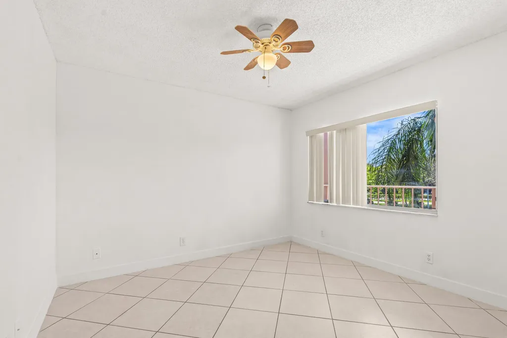 7301 Amberly Lane Delray Beach FL 33446