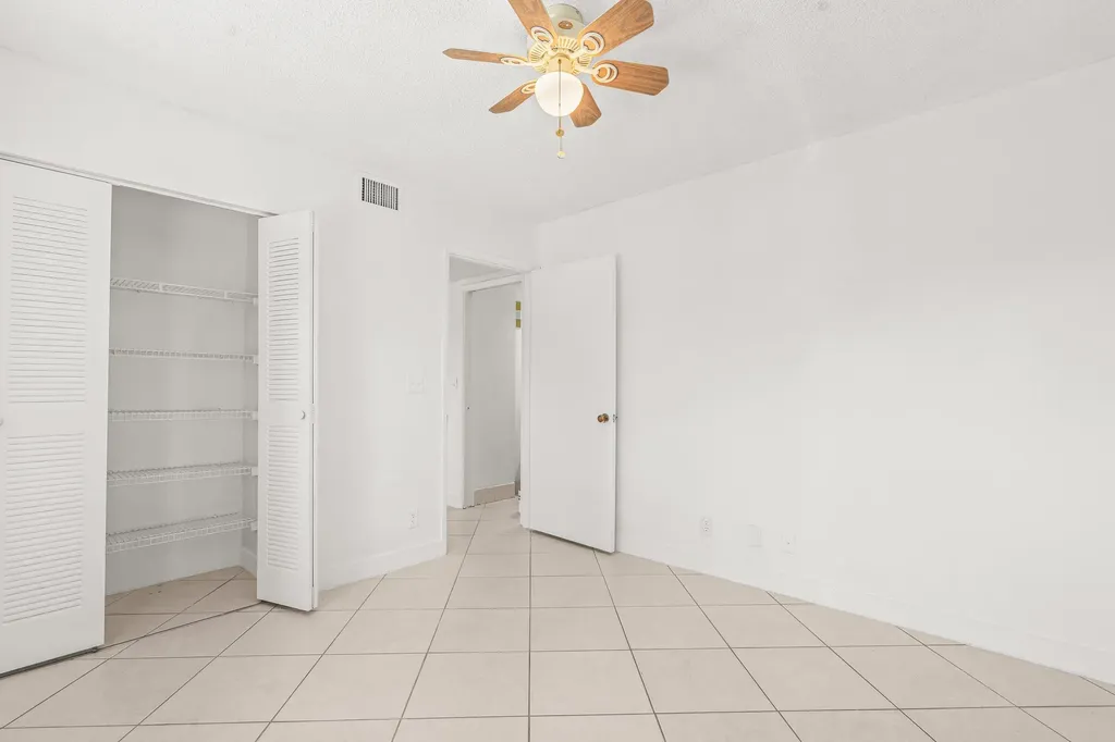 7301 Amberly Lane Delray Beach FL 33446