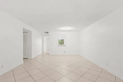 7301 Amberly Lane Delray Beach FL 33446