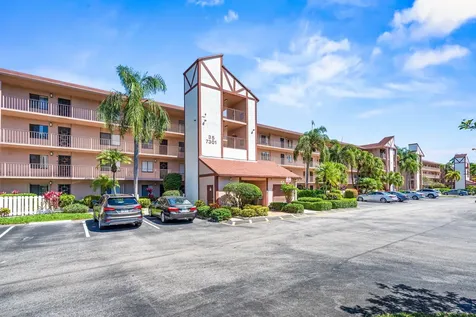 7301 Amberly Lane Delray Beach FL 33446