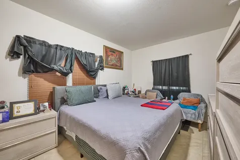3298 NW 49th Street Miami FL 33142