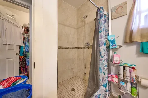 3298 NW 49th Street Miami FL 33142