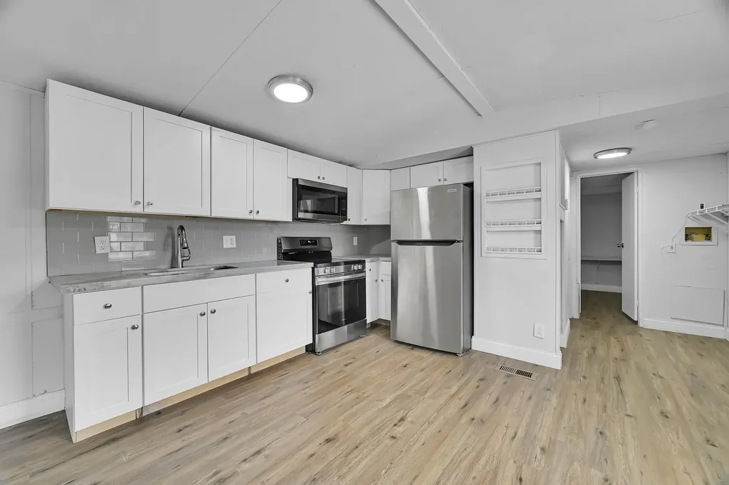 585 NW Avenue D Moore Haven FL 33471