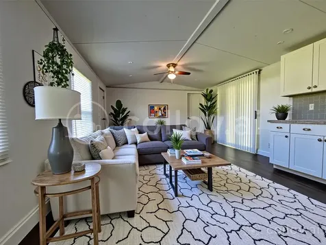 585 NW Avenue D Moore Haven FL 33471