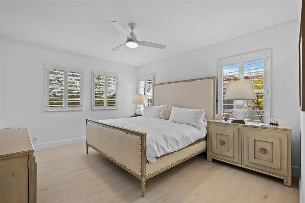 653 Castle Drive Palm Beach Gardens FL 33410