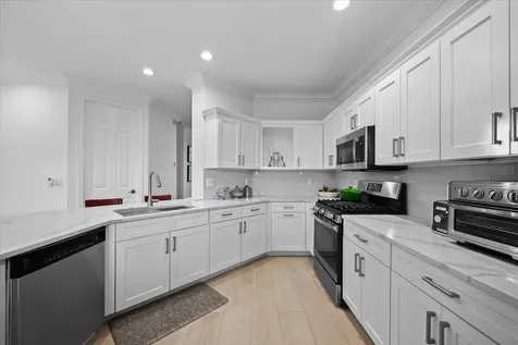 653 Castle Drive Palm Beach Gardens FL 33410