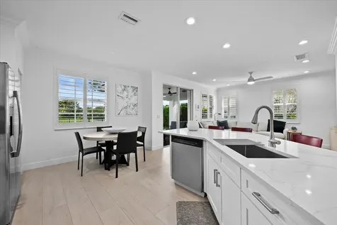 653 Castle Drive Palm Beach Gardens FL 33410