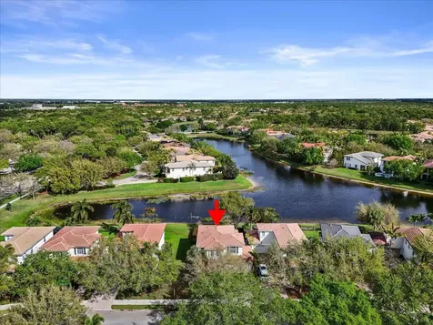 653 Castle Drive Palm Beach Gardens FL 33410