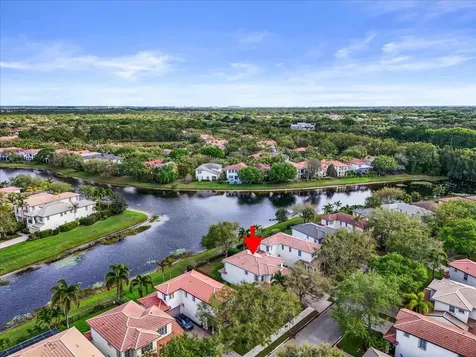 653 Castle Drive Palm Beach Gardens FL 33410
