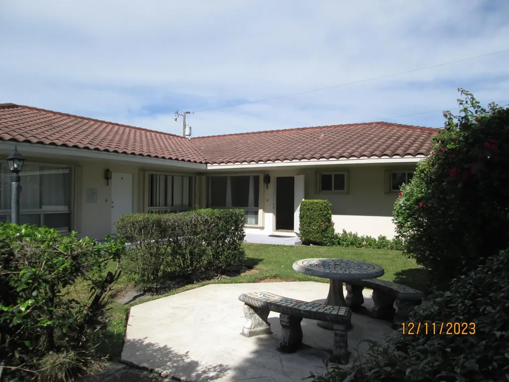 1911 NE 27th Court Lighthouse Point FL 33064