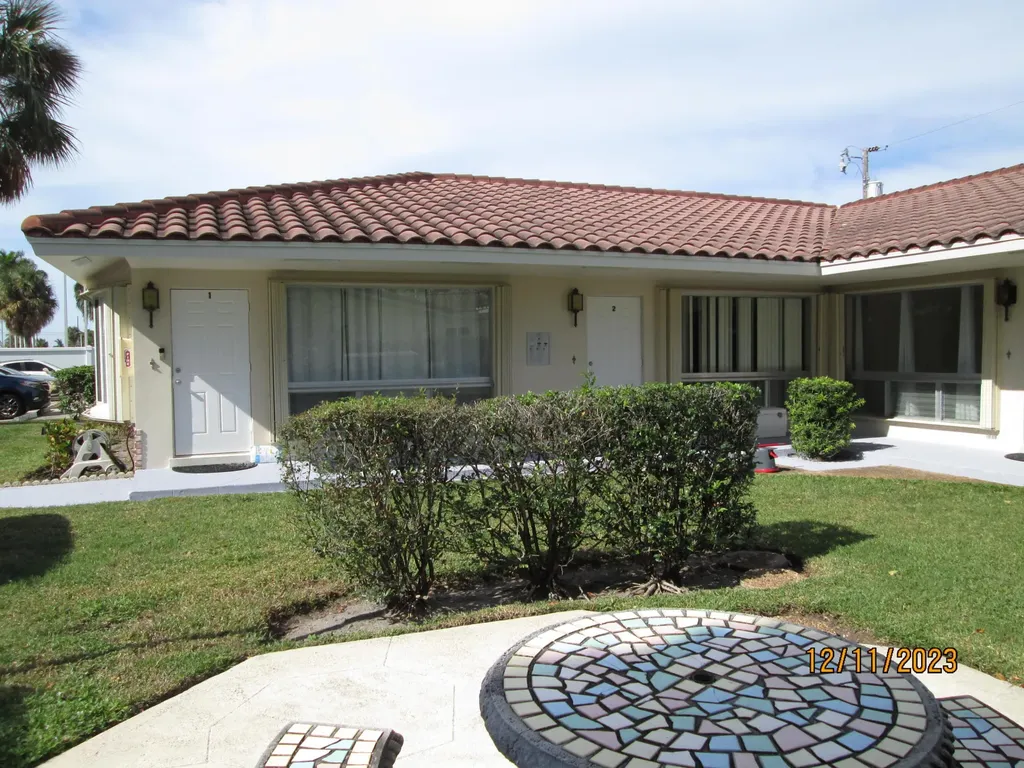 1911 NE 27th Court Lighthouse Point FL 33064