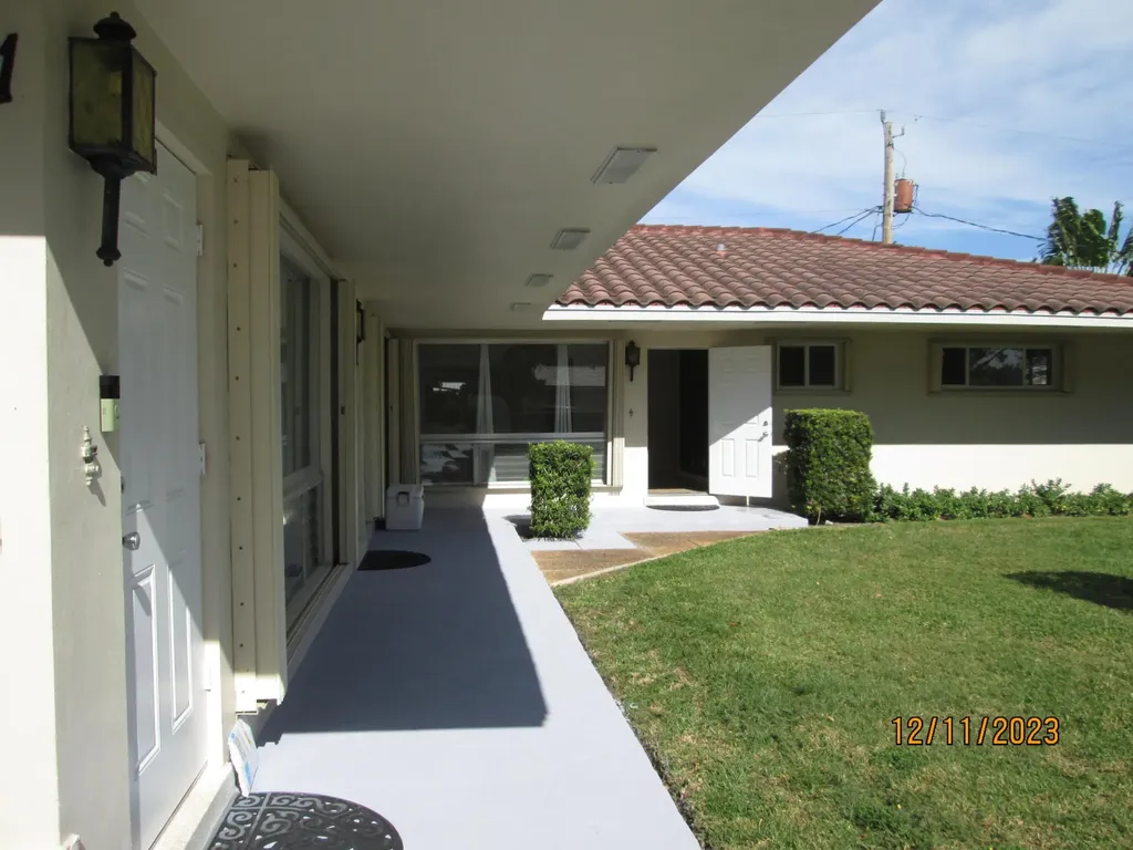 1911 NE 27th Court Lighthouse Point FL 33064