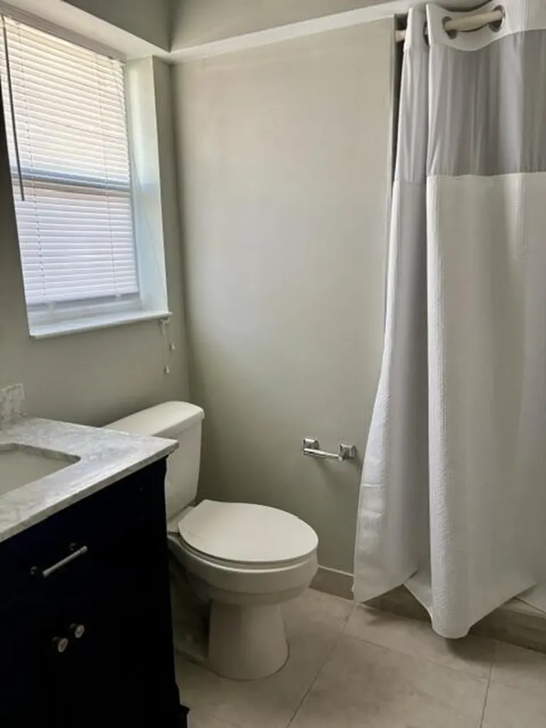1911 NE 27th Court Lighthouse Point FL 33064
