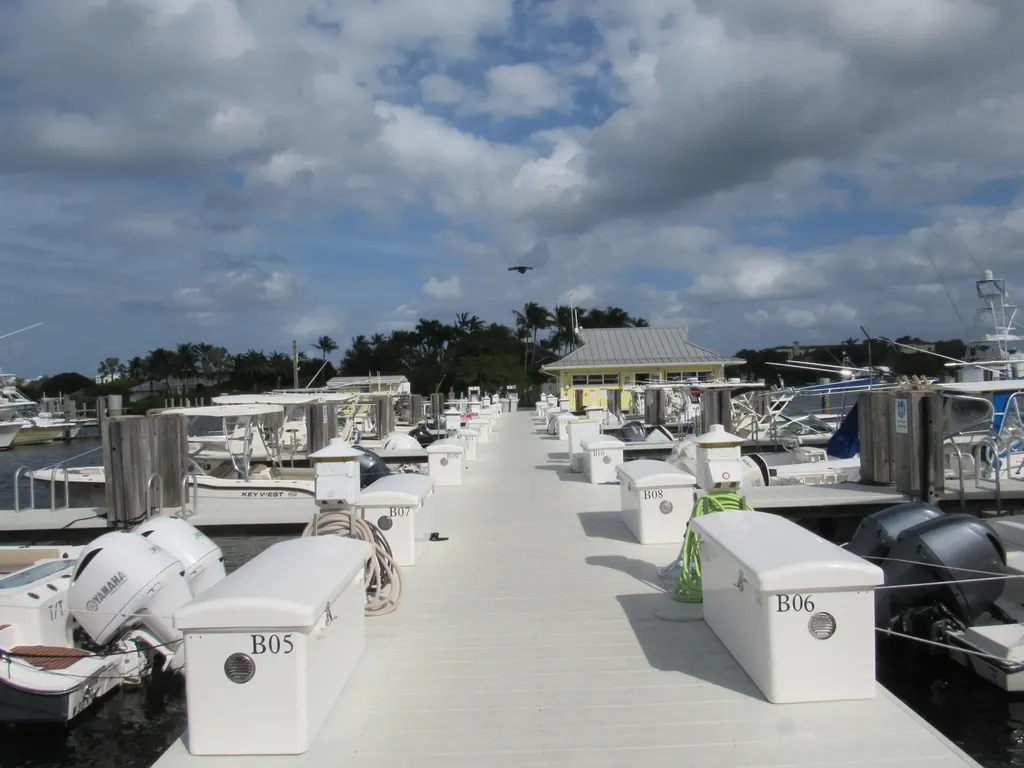 1911 NE 27th Court Lighthouse Point FL 33064