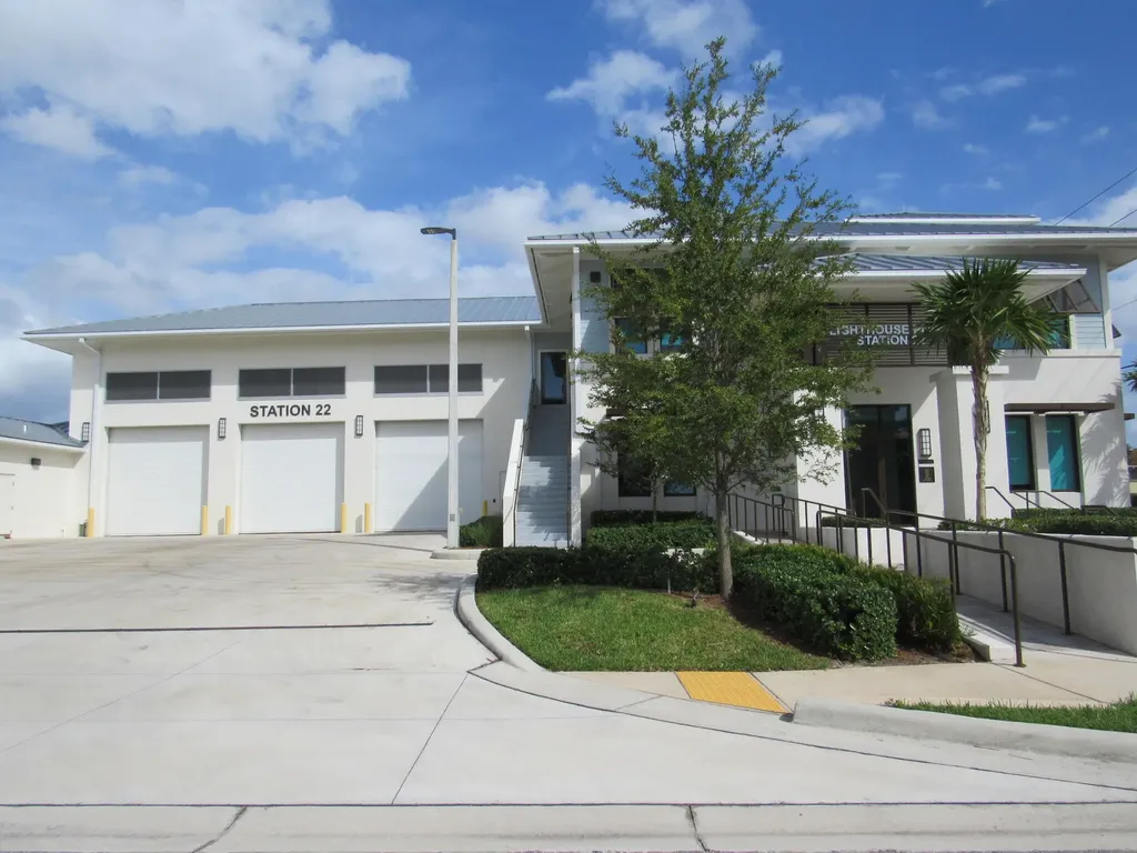 1911 NE 27th Court Lighthouse Point FL 33064