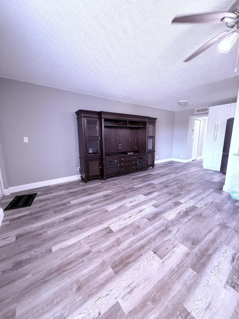 700 Village Green Court Palm Springs FL 33461