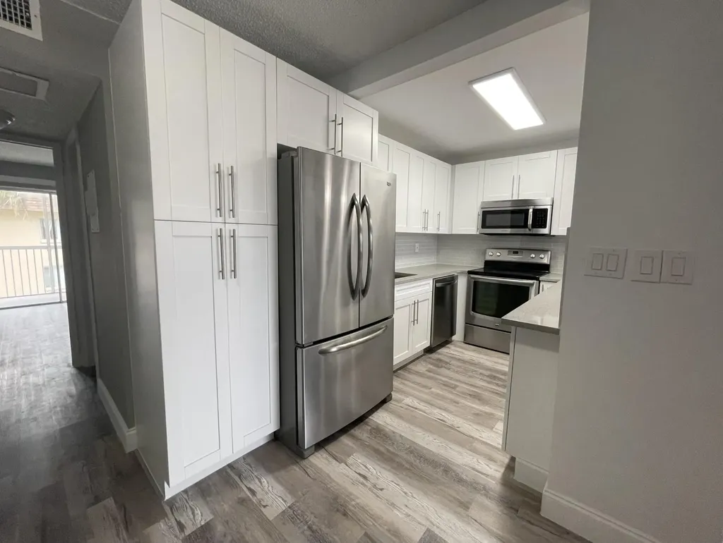 700 Village Green Court Palm Springs FL 33461
