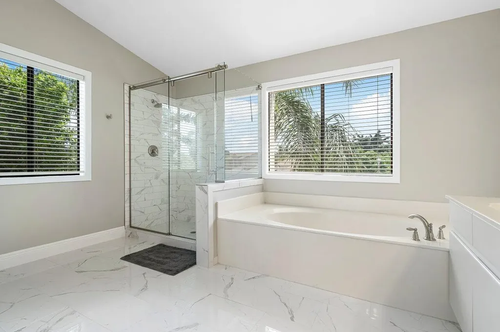 11842 Island Lakes Lane Boca Raton FL 33498