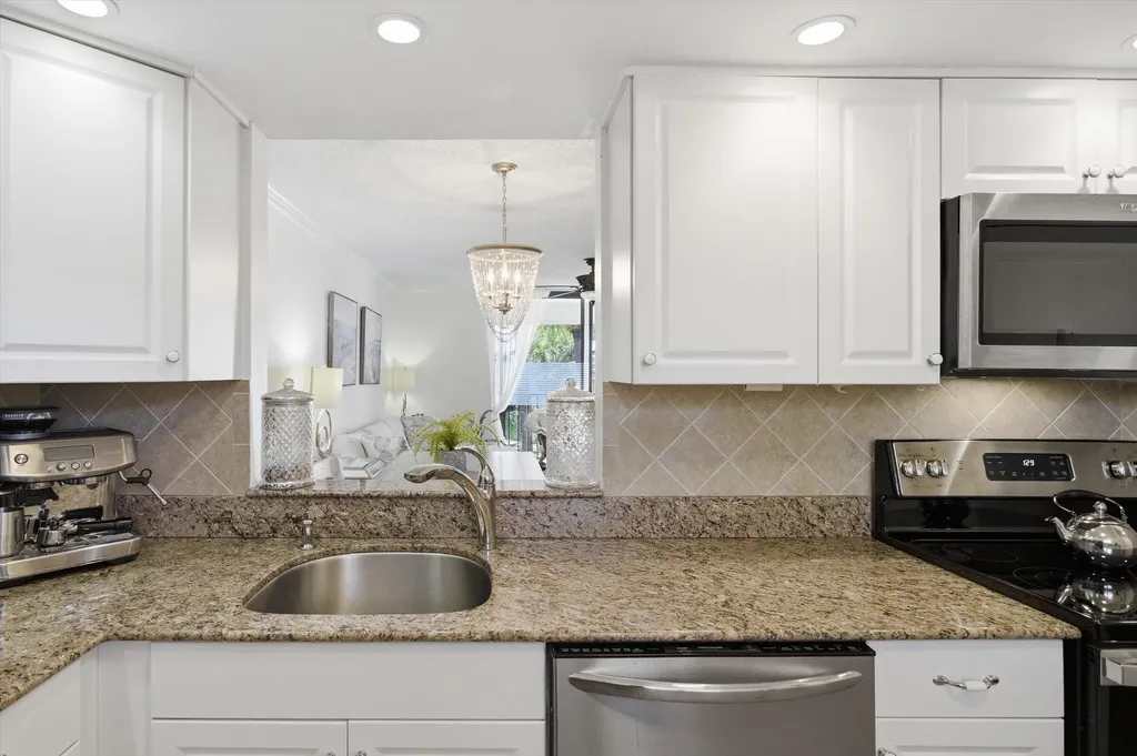 5370 Las Verdes Circle Delray Beach FL 33484
