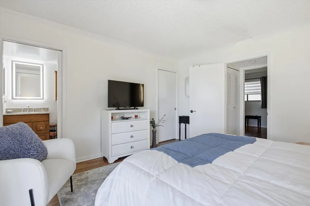 5370 Las Verdes Circle Delray Beach FL 33484