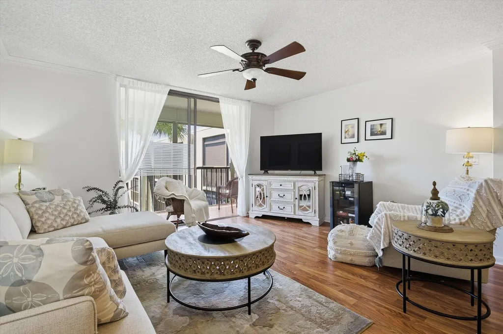 5370 Las Verdes Circle Delray Beach FL 33484