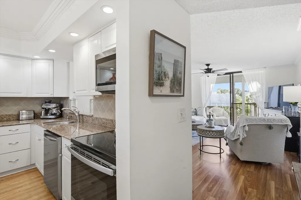 5370 Las Verdes Circle Delray Beach FL 33484