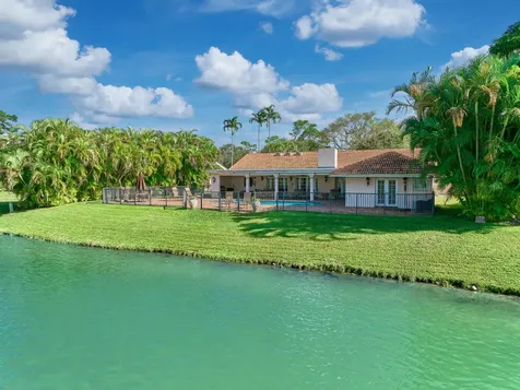 7691 Estrella Circle Boca Raton FL 33433