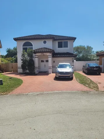 8448 NW 196th Terrace Hialeah FL 33015