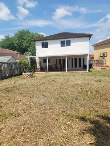 8448 NW 196th Terrace Hialeah FL 33015