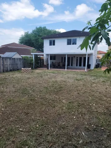 8448 NW 196th Terrace Hialeah FL 33015
