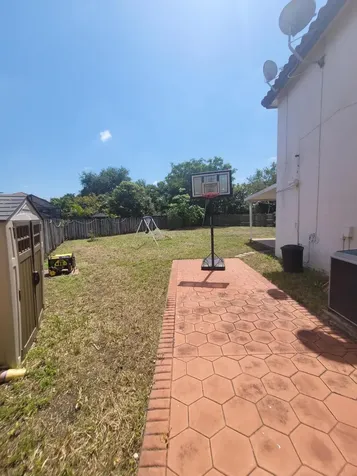 8448 NW 196th Terrace Hialeah FL 33015
