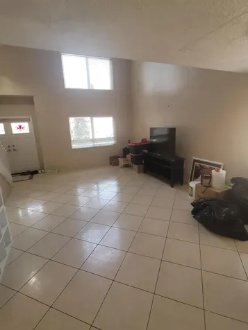 8448 NW 196th Terrace Hialeah FL 33015
