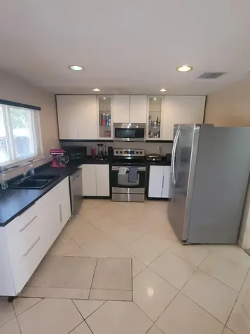 8448 NW 196th Terrace Hialeah FL 33015