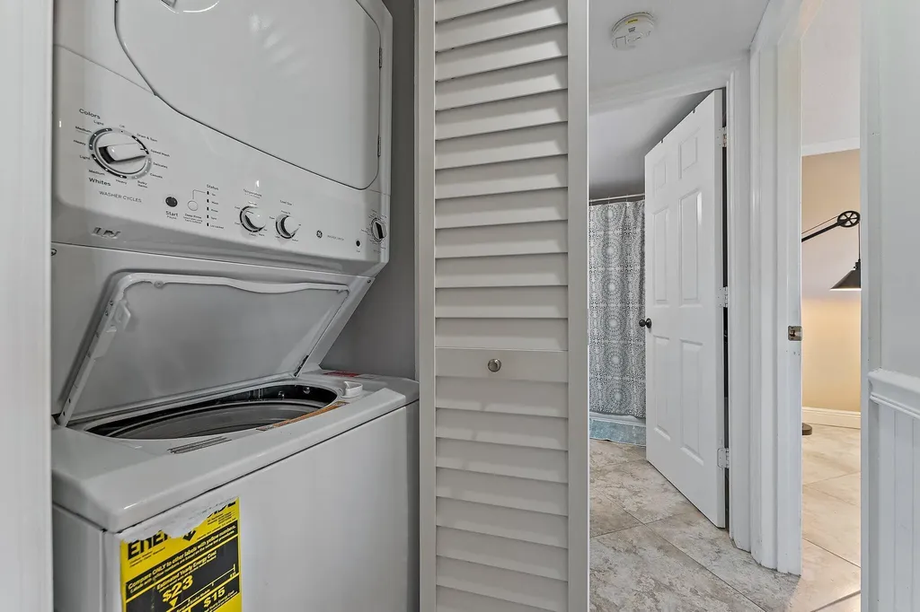275 Palm Avenue Jupiter FL 33477