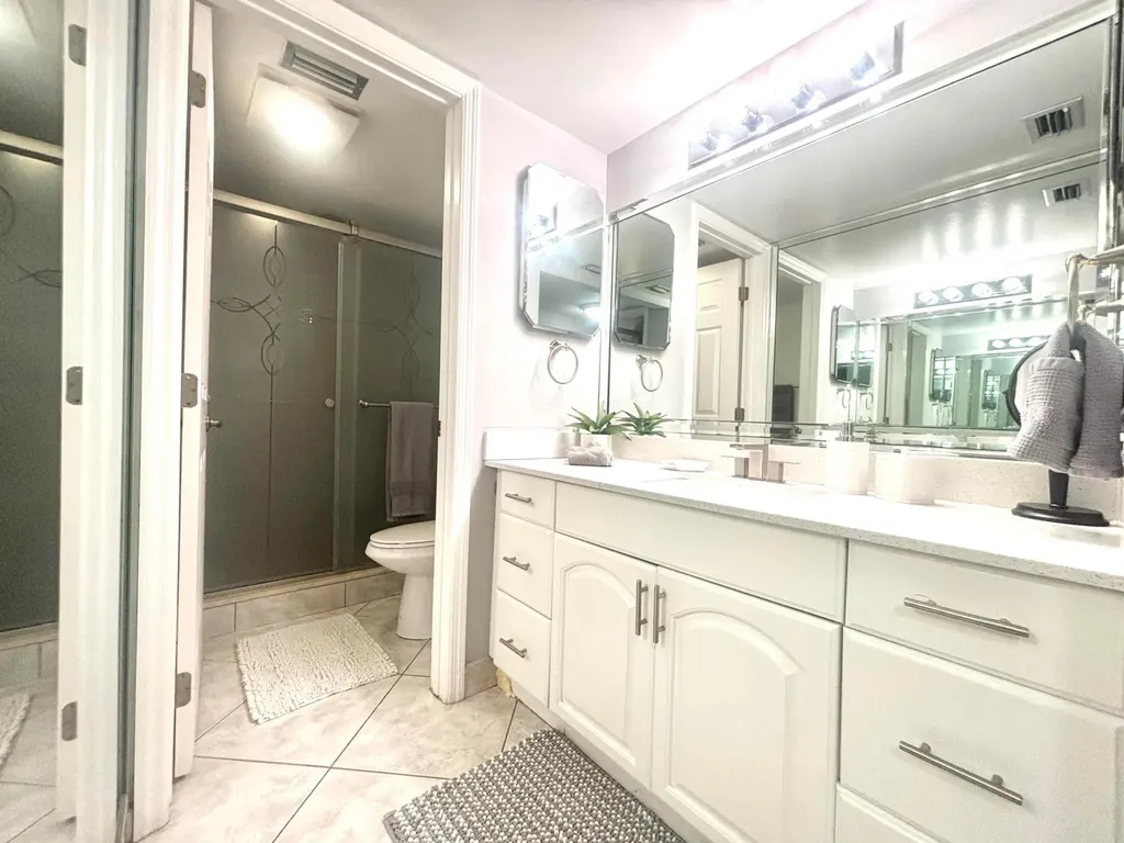 1714 Consulate Place West Palm Beach FL 33401