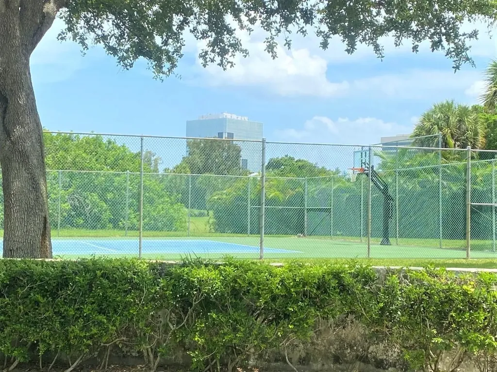 1714 Consulate Place West Palm Beach FL 33401