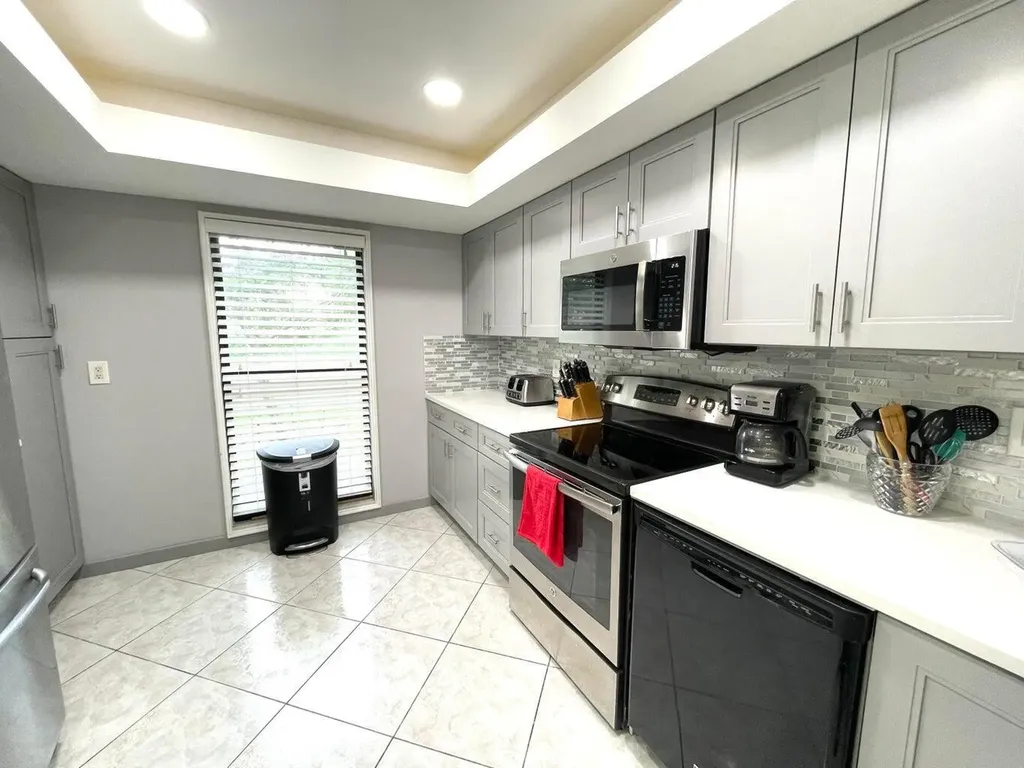 1714 Consulate Place West Palm Beach FL 33401