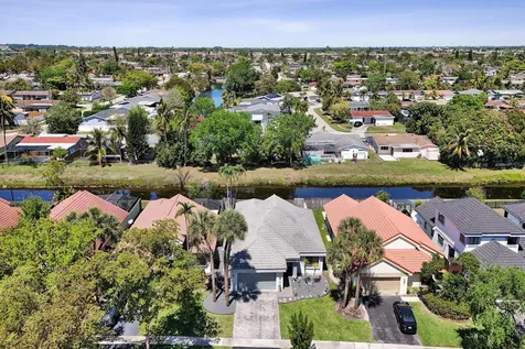 9355 NW 18th Drive Plantation FL 33322