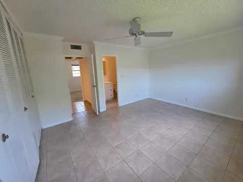 3400 NW 48th Avenue Lauderdale Lakes FL 33319