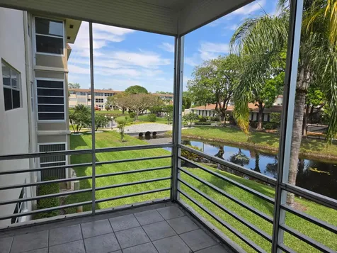 3400 NW 48th Avenue Lauderdale Lakes FL 33319