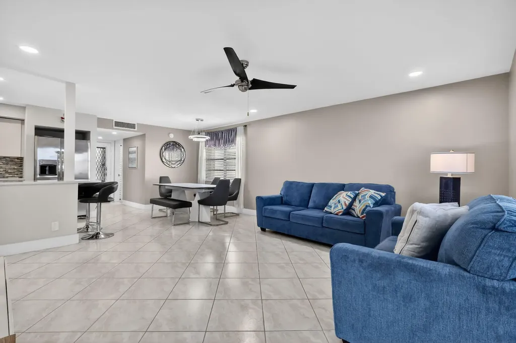 492 Piedmont Delray Beach FL 33484