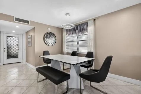 492 Piedmont Delray Beach FL 33484