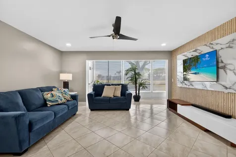 492 Piedmont Delray Beach FL 33484