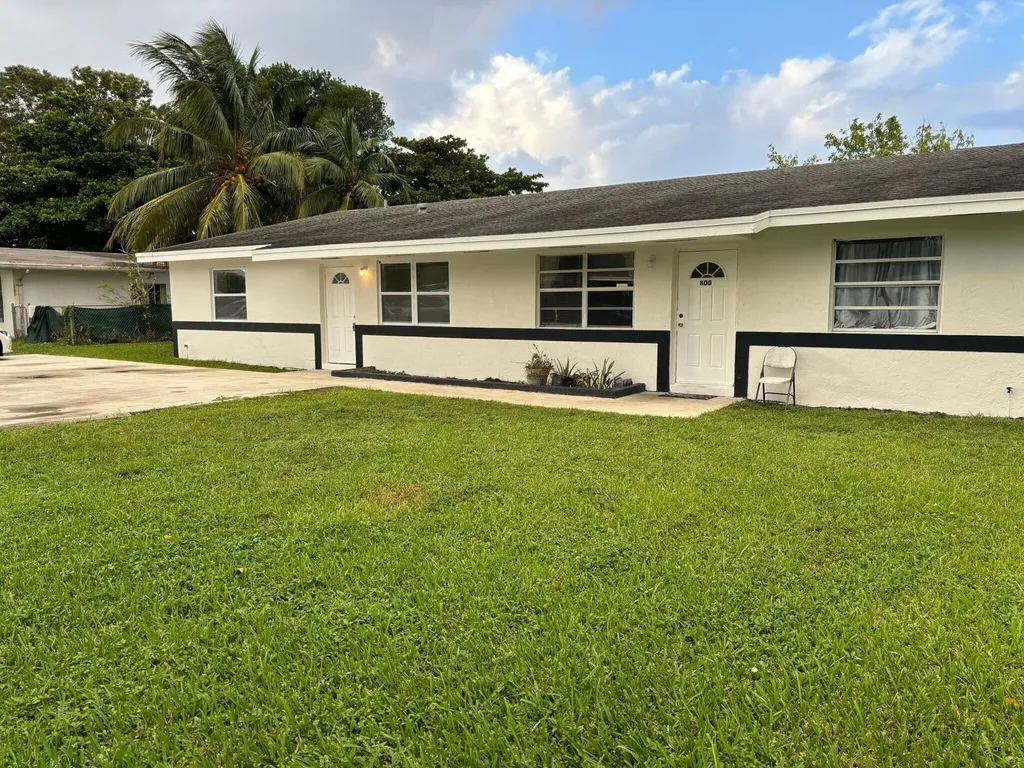 800 SW 7th Street Hallandale Beach FL 33009