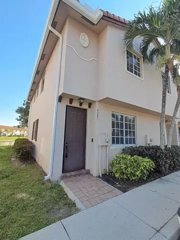 4207 Napoli Lake Drive West Palm Beach FL 33410